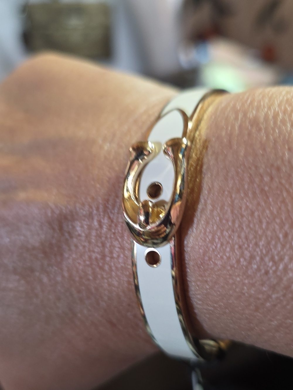 Coach Large C cream Bangle Bracelet Easy On  Nwt
